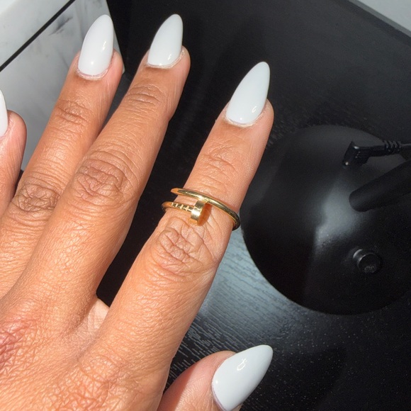 100% Authentic Cartier Gold Small Juste in Clou Ring - Picture 10 of 11